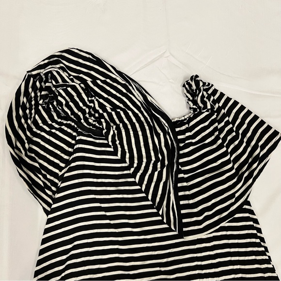 Vola La Fe Boutique Black & White Stripe Dress - Picture 2 of 5